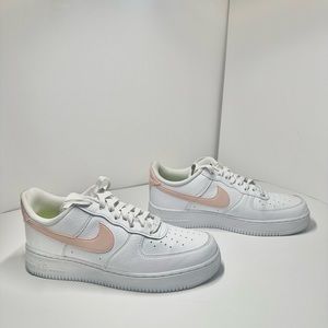 Nike Air Force 1  Low Color White/Pink  Size 11